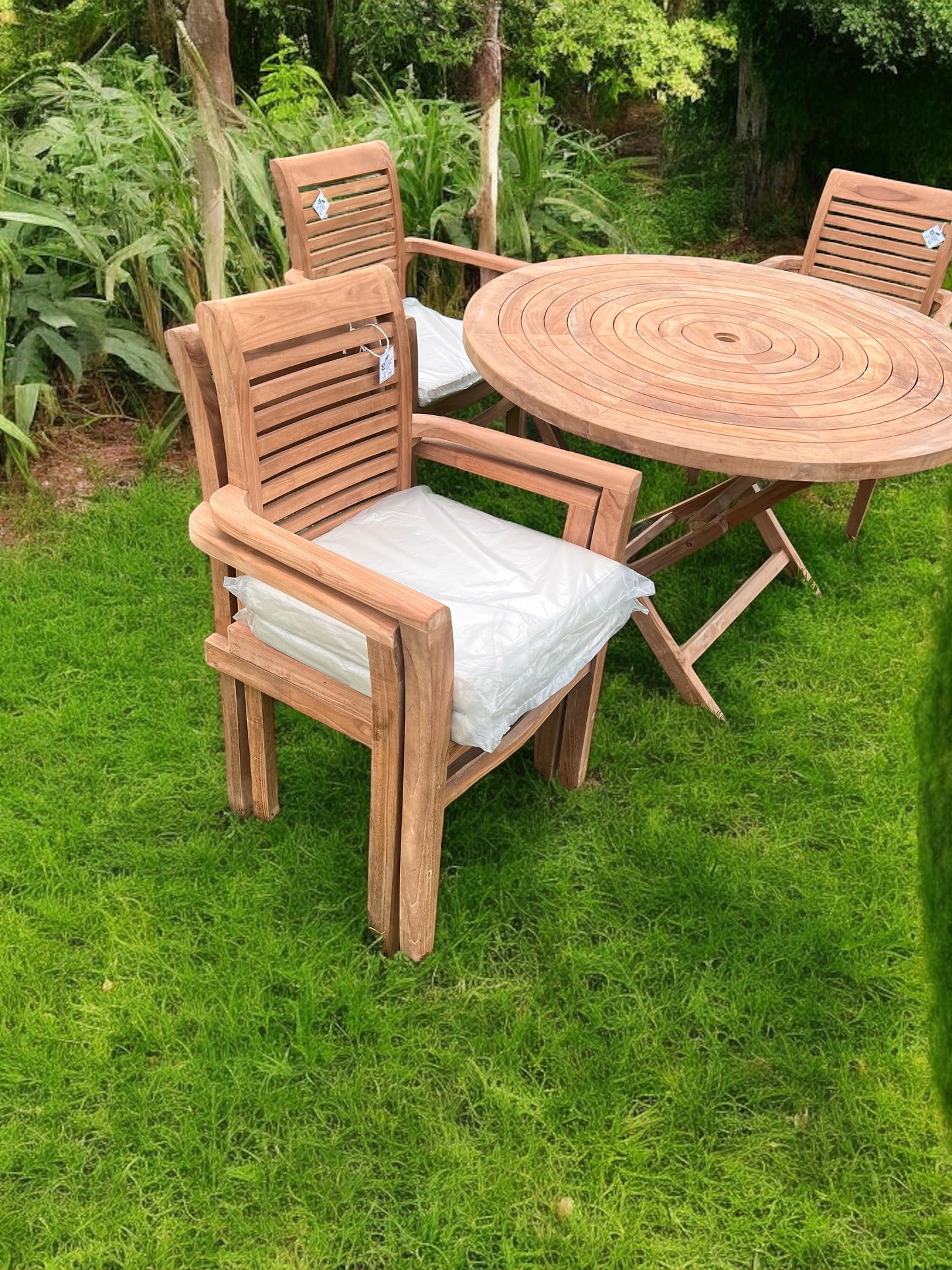Teak Ripple Dining Set Foldable Table & Four Enclave Stacking Chairs