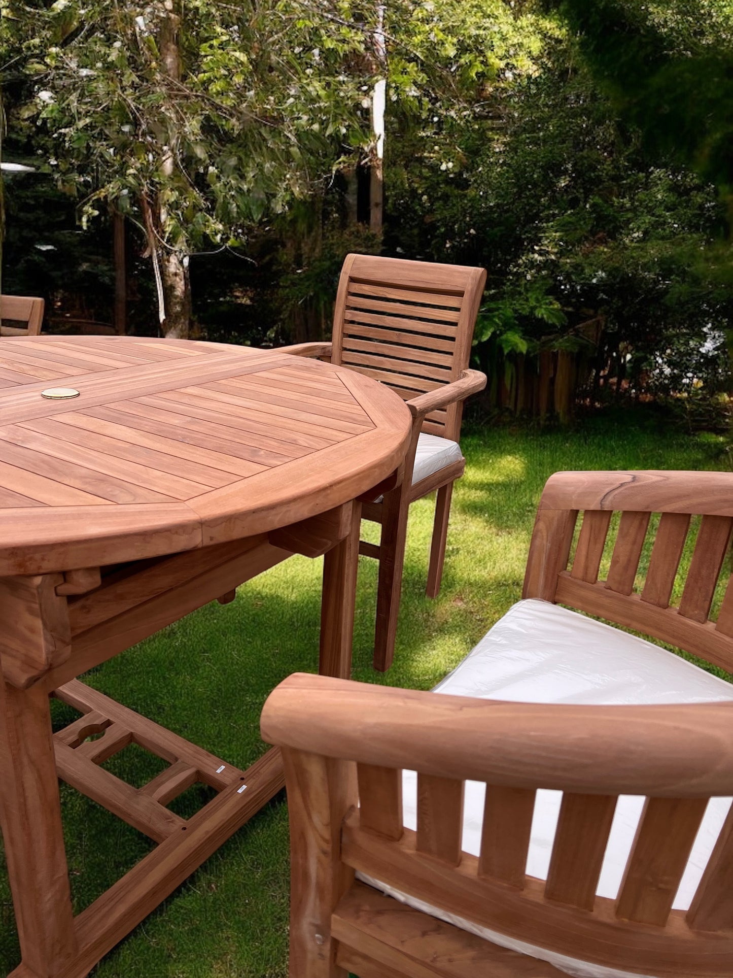 Teak Deluxe Garden Furniture Set 6 Seater 120cm - 170cm Dining Table 4 Enclave Stacking Chairs & 2 Harmony Chairs With Cushions