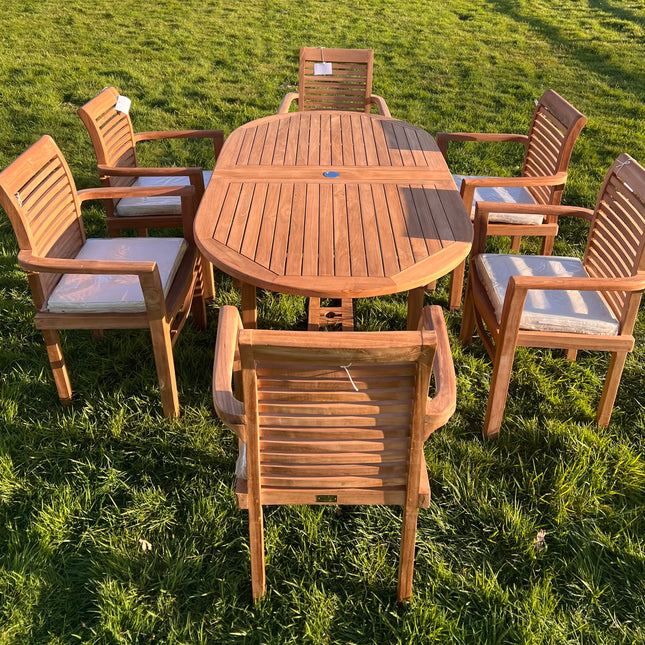 Teak Garden Furniture Set 180cm - 240cm Dining table & 8 Chairs with Cushions & Parasol!