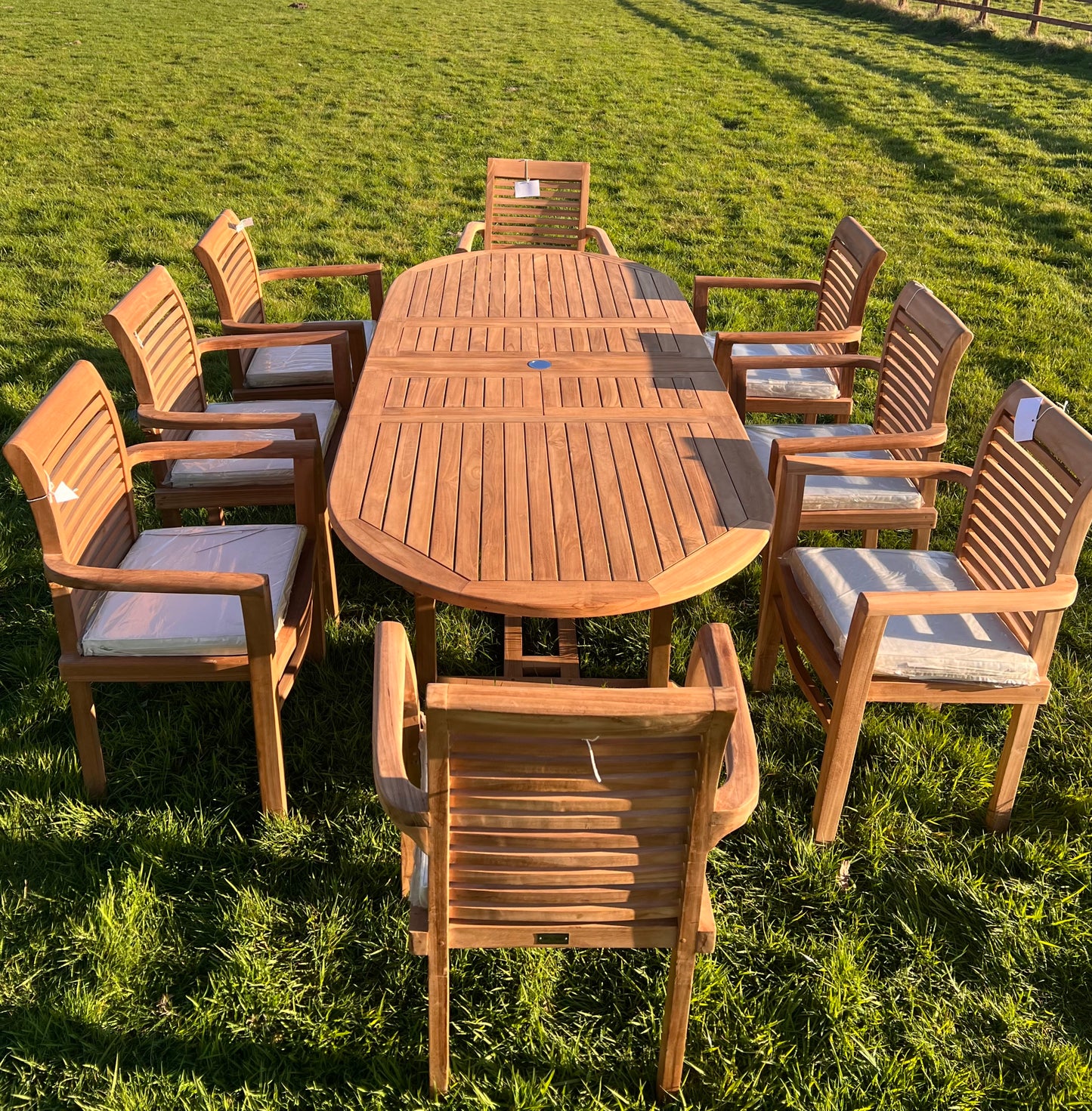 Teak Garden Furniture Set 180cm - 240cm Dining table & 8 Chairs with Cushions