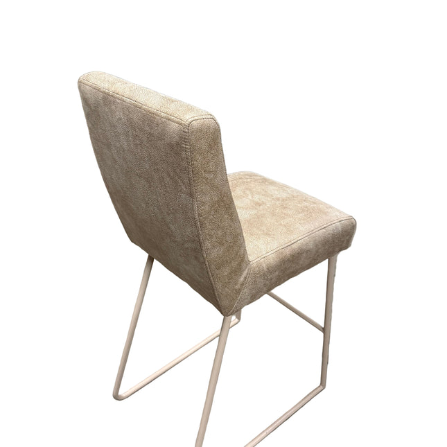 Light brown Indoor Bar Stools – Stylish & Comfortable Seating for Modern Living