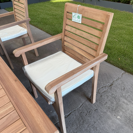 Teak Garden Furniture Set 180cm - 240cm Rectangle Dining table & 4 New Haven Stacking Chairs with Cushions!